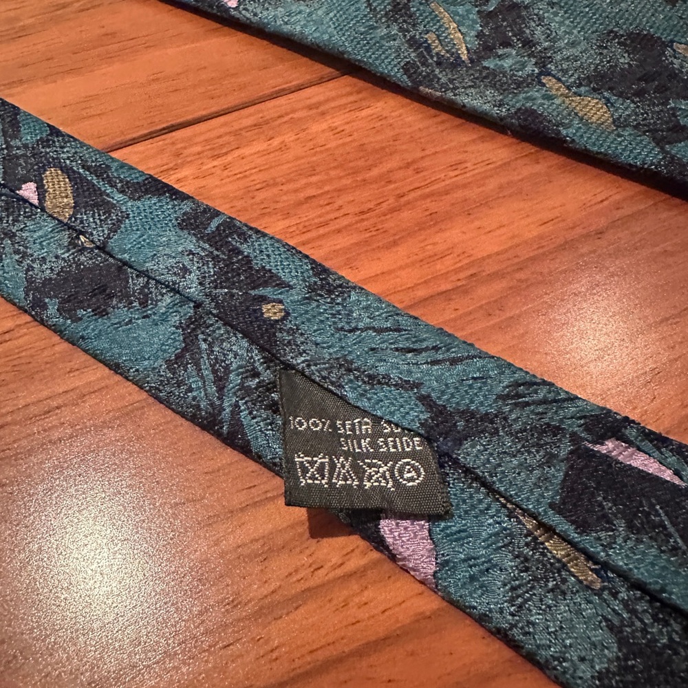 Canali Dark Teal, Black, and Grayish Pink Patterned Tie 100% Silk Made in Italy - Picture 7 of 8